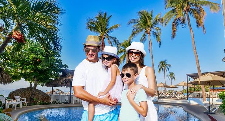 ¡EL INVIERNO SE DISFRUTA MÁS VIAJANDO! Krystal® Beach Acapulco ¡EL INVIERNO SE DISFRUTA MÁS VIAJANDO! Krystal® Beach Acapulco